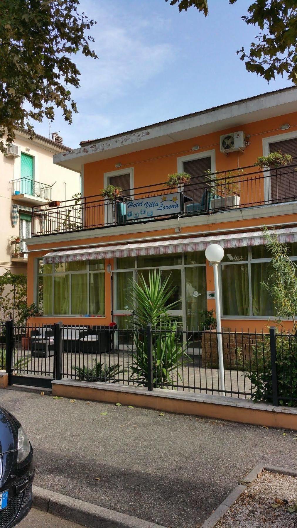 Hotel Villa Lorena Rimini Exterior photo